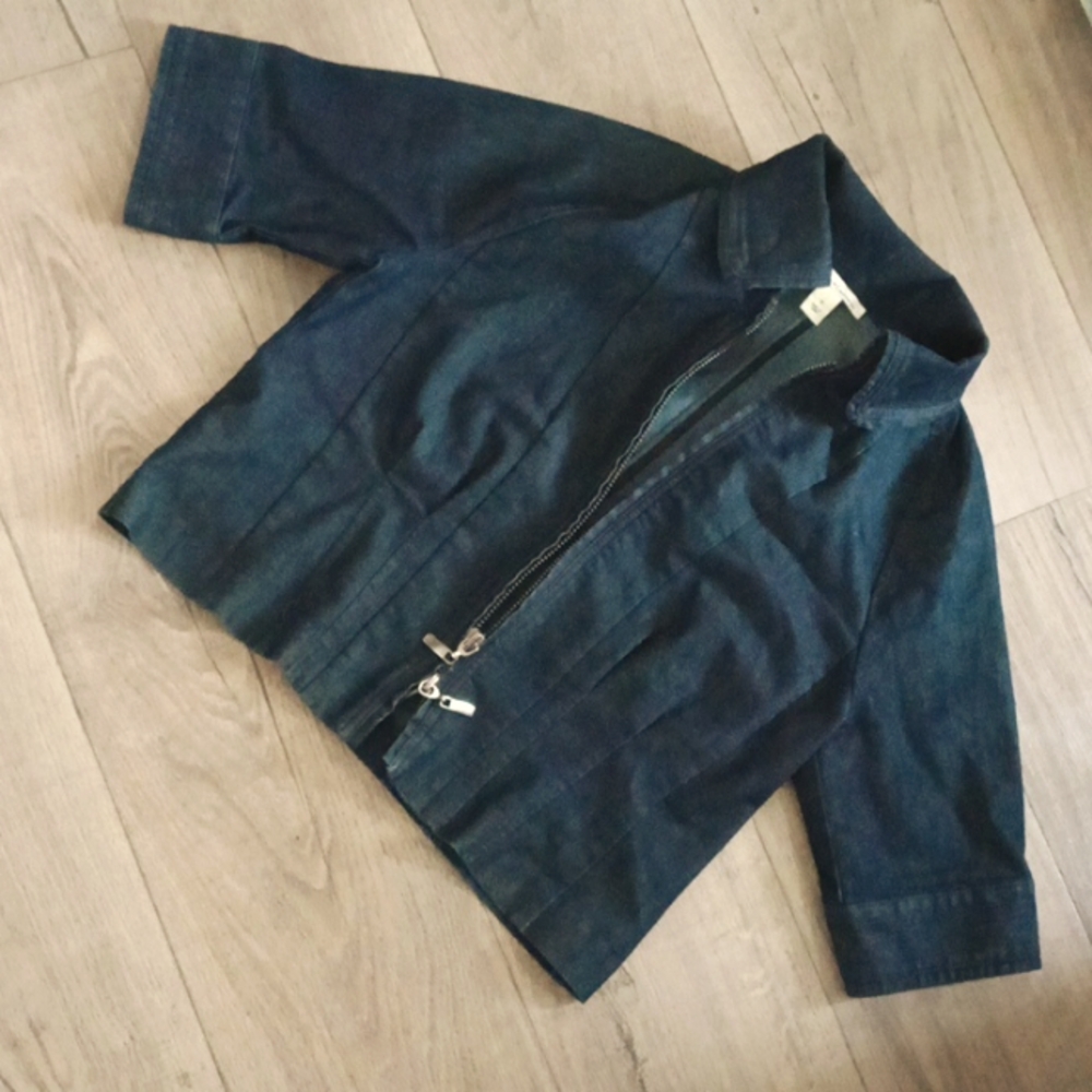 Kenneth Cole New York Cropped Blue Jean Jacket with Classic Design Vintage